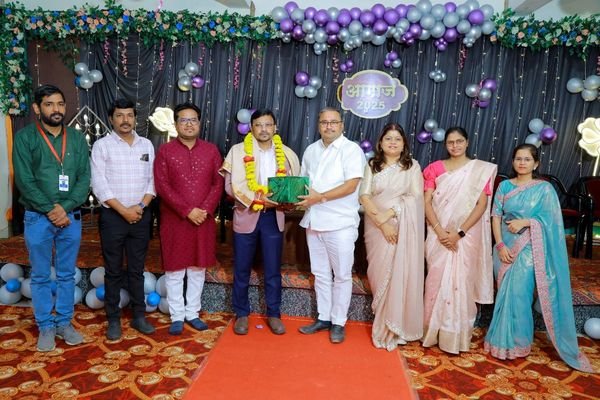 Principal Dr. Salahuddin felicitated for his patent on a "Method for Delivering Insulin", Aagaz 2025