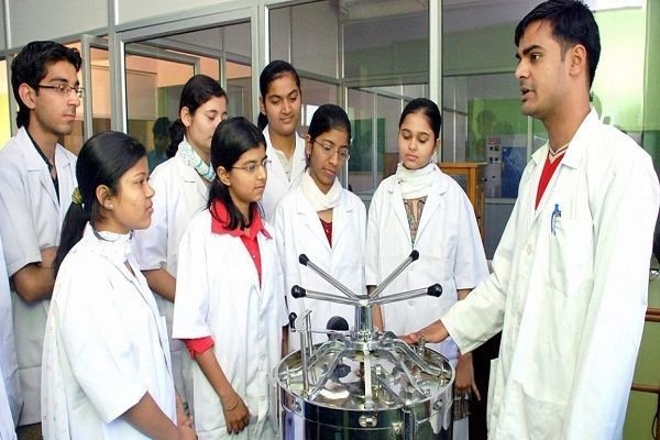 Pharmacy laboratory