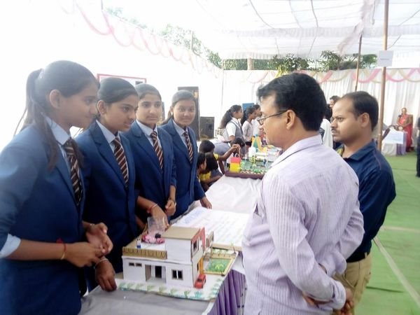 Model exhibition